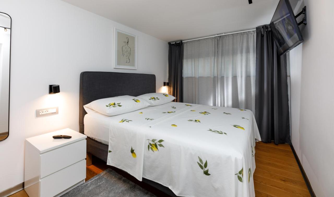 Stylish City Apartment Спліт Екстер'єр фото