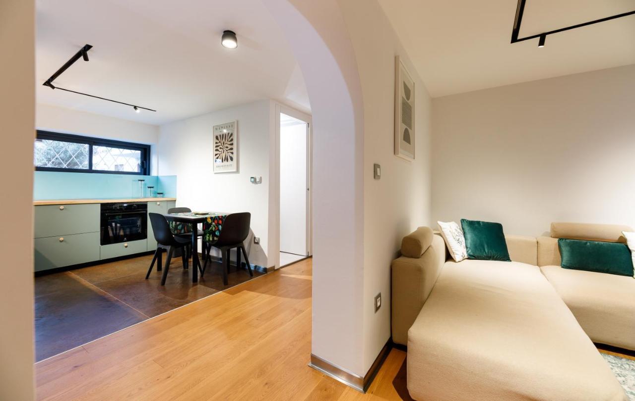 Stylish City Apartment Спліт Екстер'єр фото
